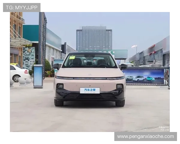 零跑A10强势补位官图首次曝光 搭载激光雷达 广州车展上将正式亮相